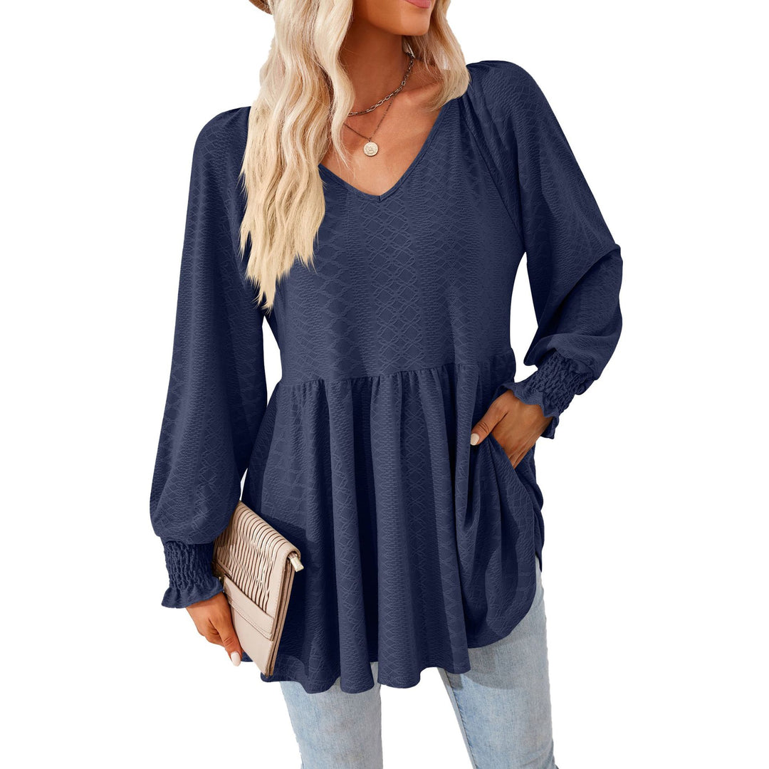 Casual V-neck shirt for women with ruffles and pockets Lune London