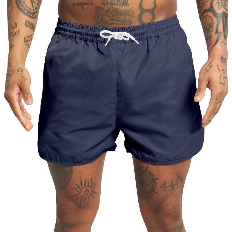 Shorts de bain pour hommes avec taille élastique et poches latérales pratiques Lune London
