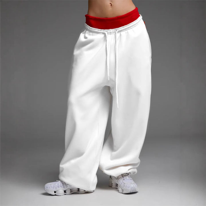 Casual pants for women with a loose fit and elastic waistband Lune London