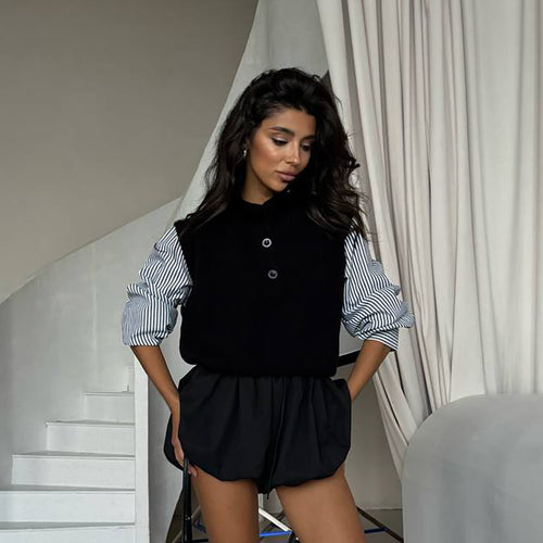 Knit sweater for women with high collar and button details Lune London
