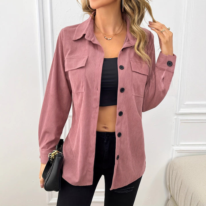 Casual corduroy jacket for women with practical pockets and button closure Lune London