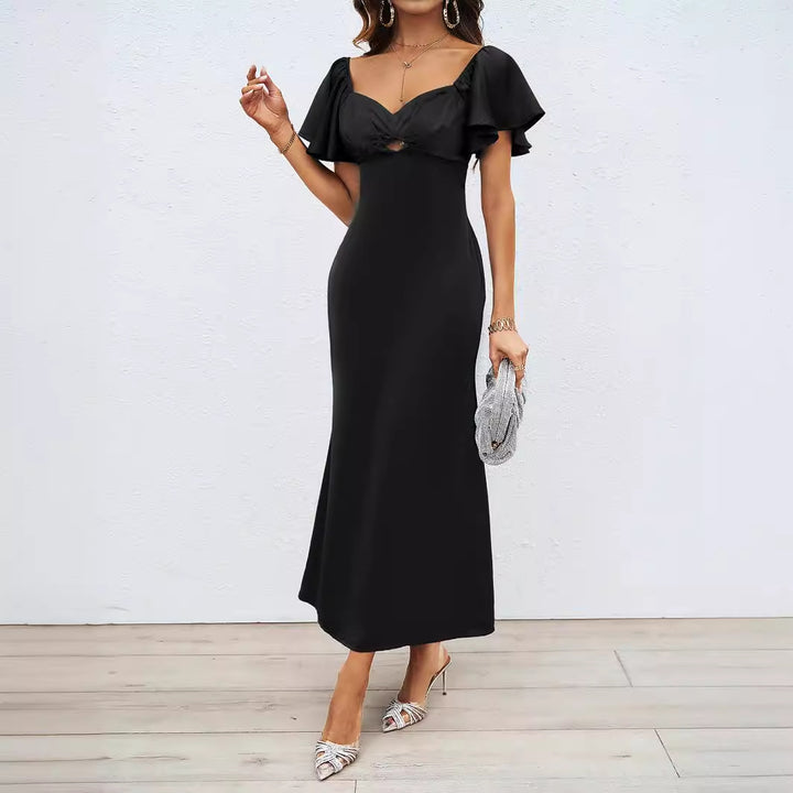 Maxi dresses for women with a plunging neckline design, elegant bow detail, and flowy fabric Chic & Stil