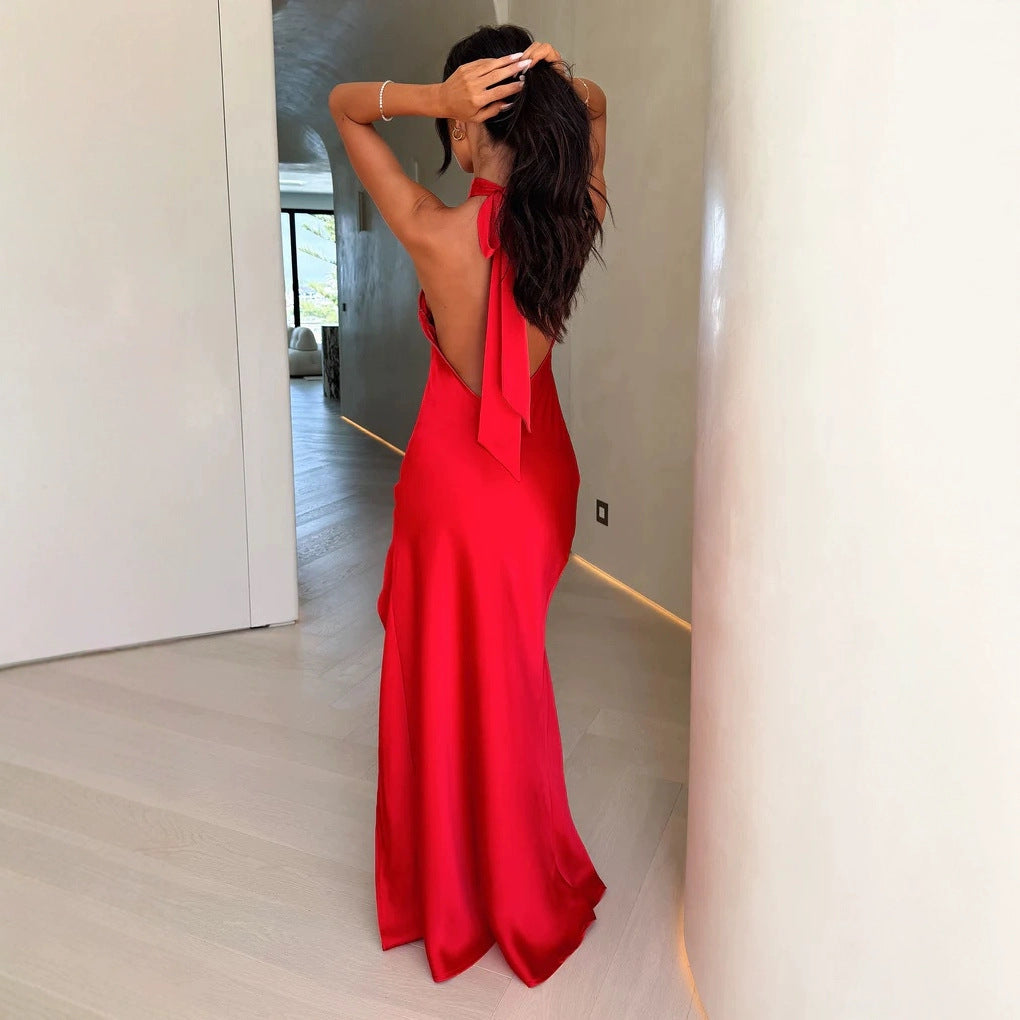Women's elegant maxi dress with shimmering V-neckline and high slit Lune London