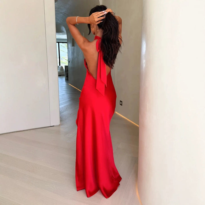 Women's elegant maxi dress with shimmering V-neckline and high slit Lune London