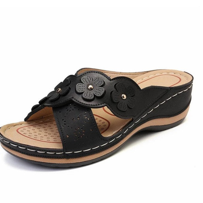 Women's shoes with floral decoration Comfortable slip-on sandals Lune London