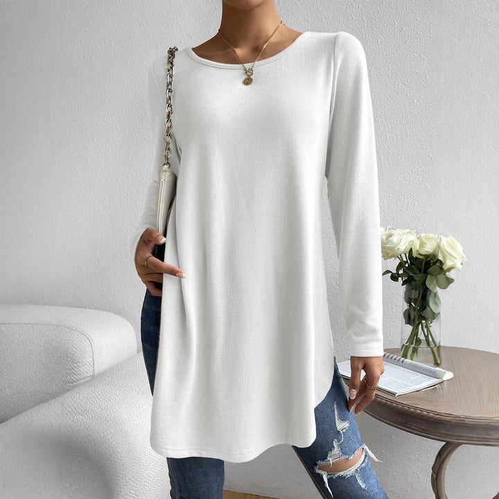 Casual long sleeve t-shirt for women with asymmetrical hem and comfortable round neck Lune London