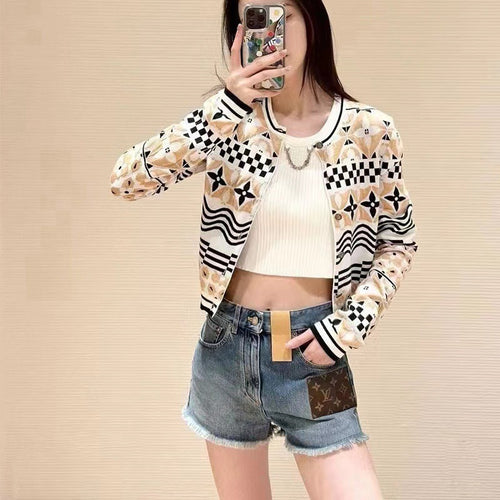Trendy short jacket for women Lune London