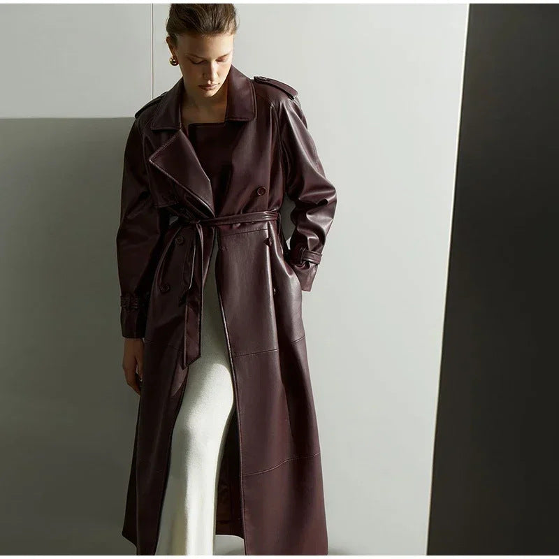 Manteau trench en cuir synthétique à la mode pour femmes avec ceinture Chic & Stil