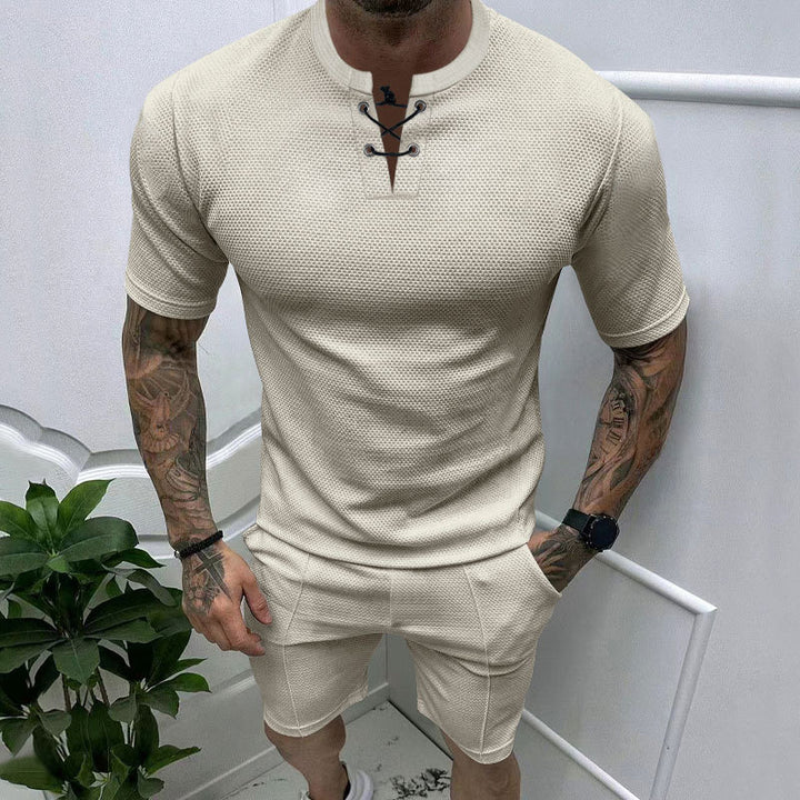 Sporty short t-shirt for men with laces Lune London