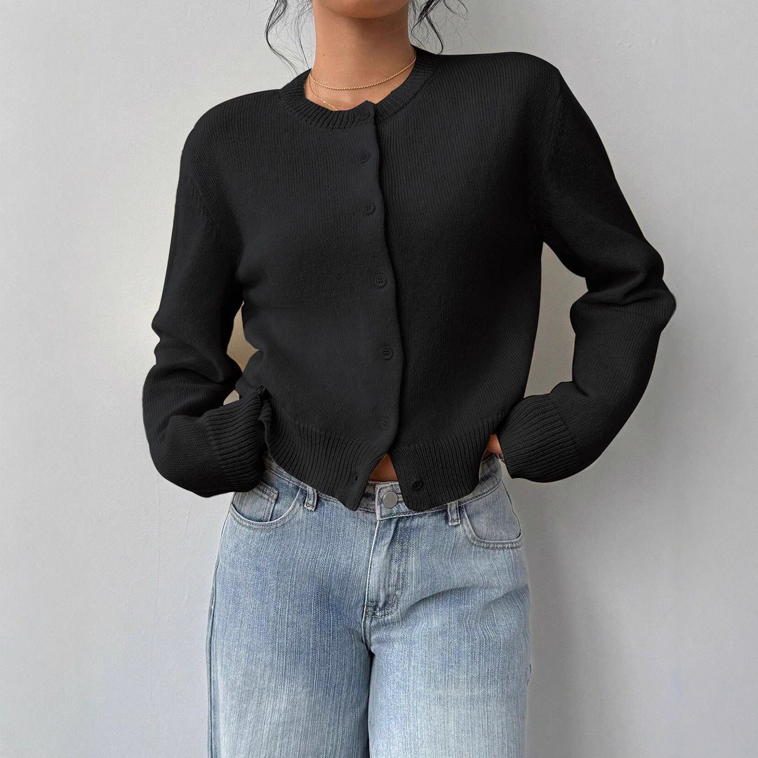 Cardigan pour femmes avec texture à fines côtes et design boutonné Chic & Stil