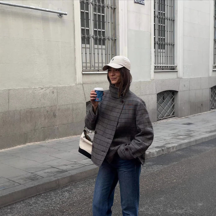 Veste surdimensionnée à carreaux pour femmes avec col haut Chic & Stil