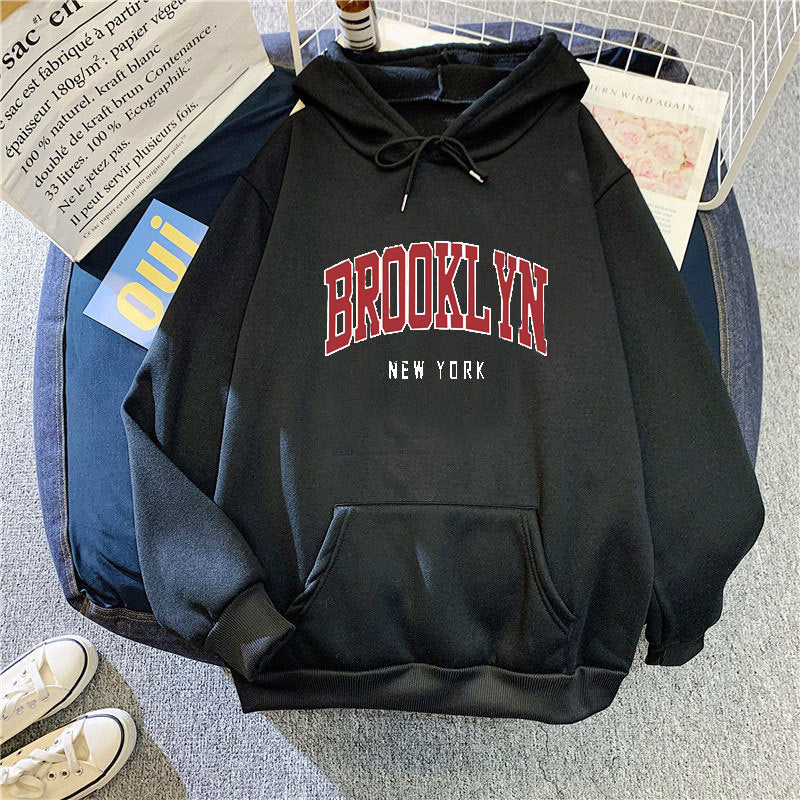 Women's hoodie with trendy Brooklyn print Chic & Stil