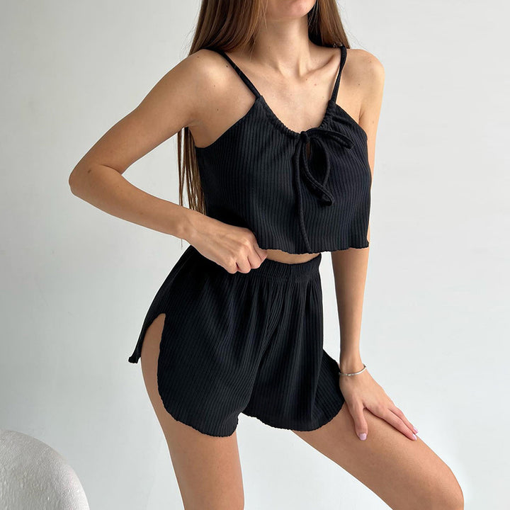 Comfortable shorts set for ladies with a fluid top and elastic waistband Lune London