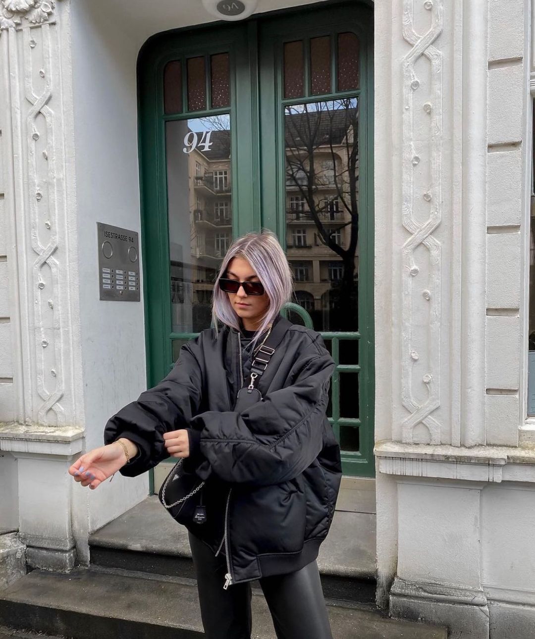 Ladies Oversize-Chic Down Jacket and Style