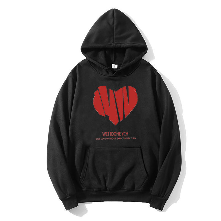 Women's hoodie with creative heart design and stylish lettering Chic & Stil
