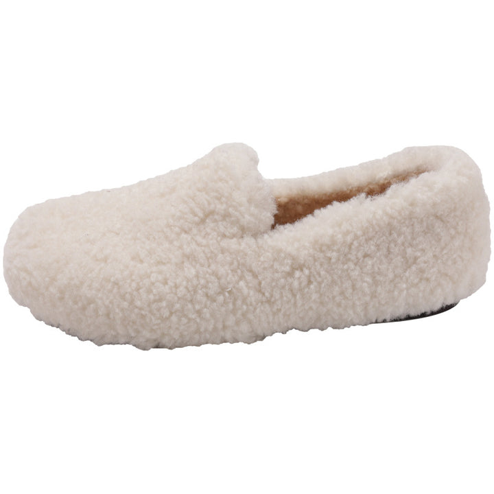 Women cozy slippers made of high-quality plush material Lune London