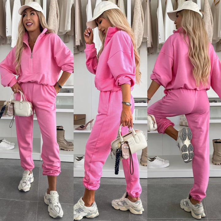 Sports loungewear set for women with stylish high collar and zipper Chic und Stil