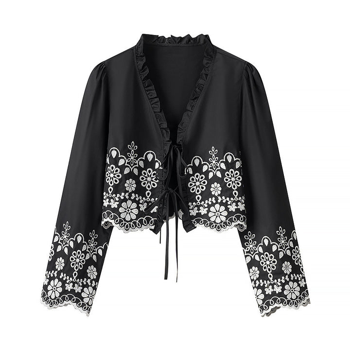 Veste d'été élégante pour femmes avec motif floral élaboré et détails en volants Chic & Stil