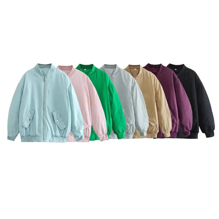 Trendy women's bomber jacket with practical pockets and high collar Lune London