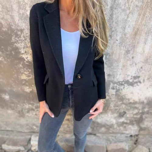 Fashionable women's blazer in soft fabric with elegant details Lune London
