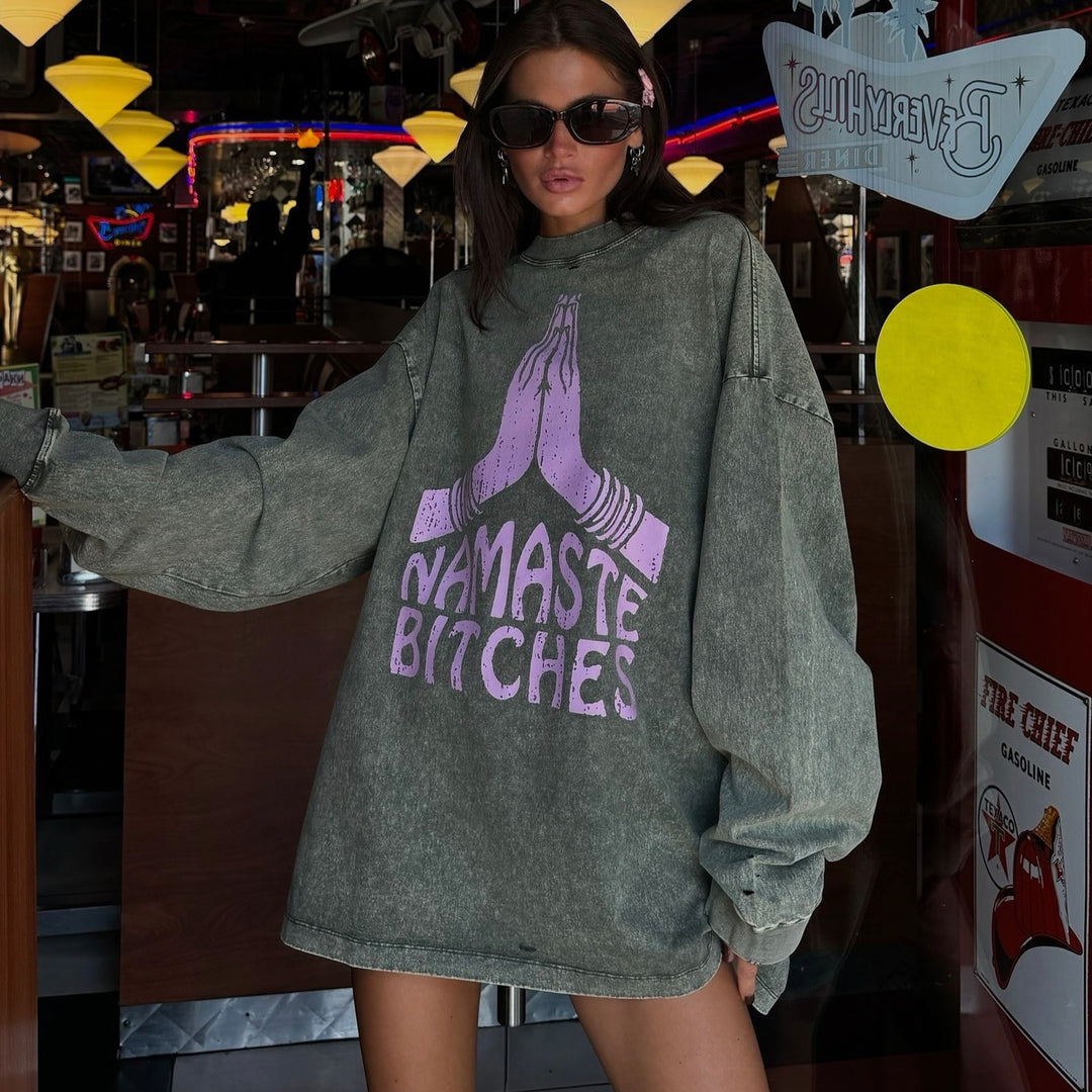 Oversized sweatshirt for women with creative writing and casual fit Lune London
