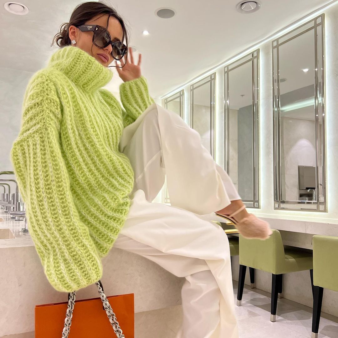 Chunky knitted sweater for women with high collar Lune London
