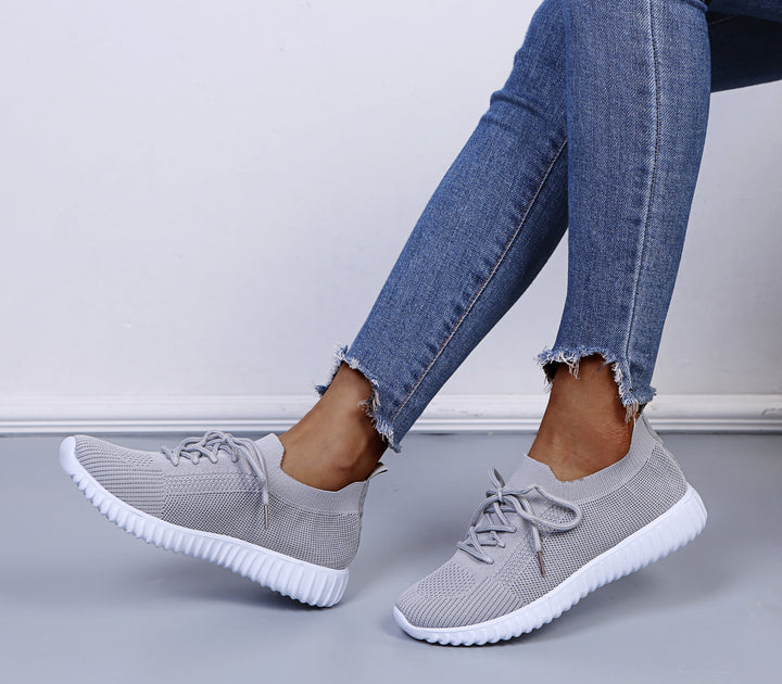 Breathable casual shoes for women with elastic upper Lune London