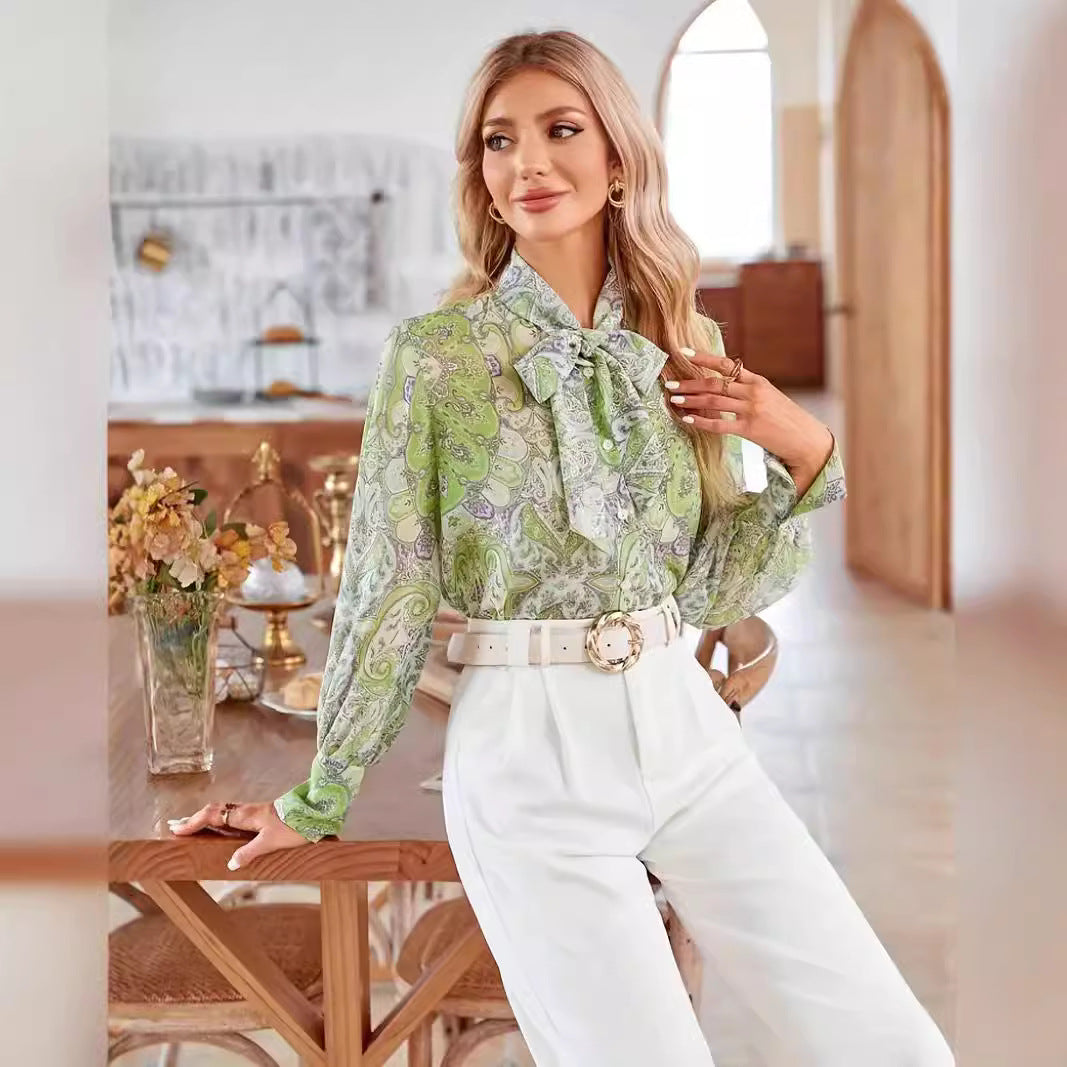 Blouse for women with tie collar and floral pattern Lune London