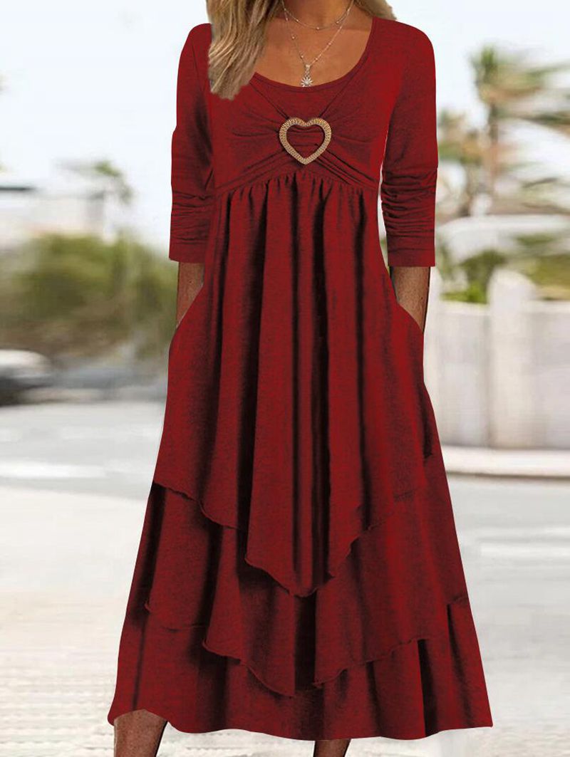 Casual layer dress for women with heart-shaped detail and pockets Lune London