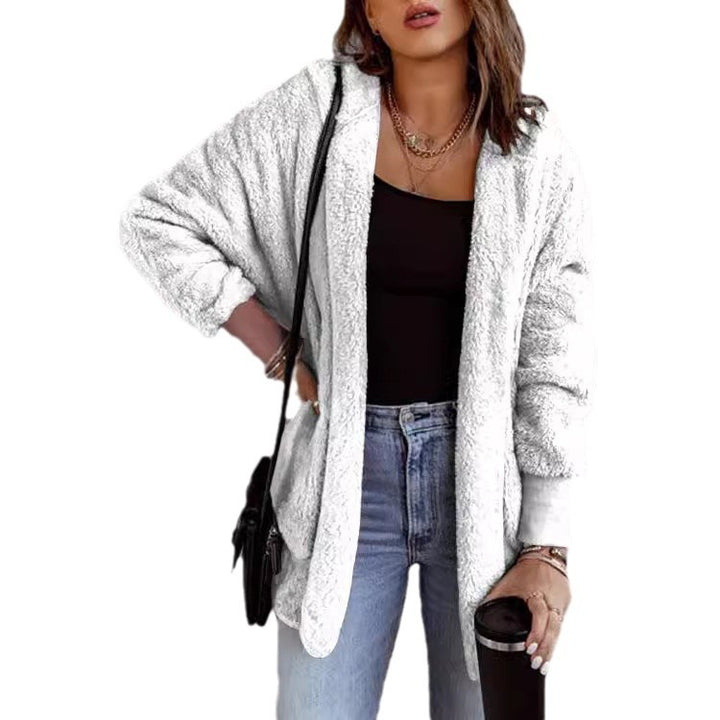 Cardigan surdimensionné pour femmes en matériau doux et coupe décontractée Chic & Stil