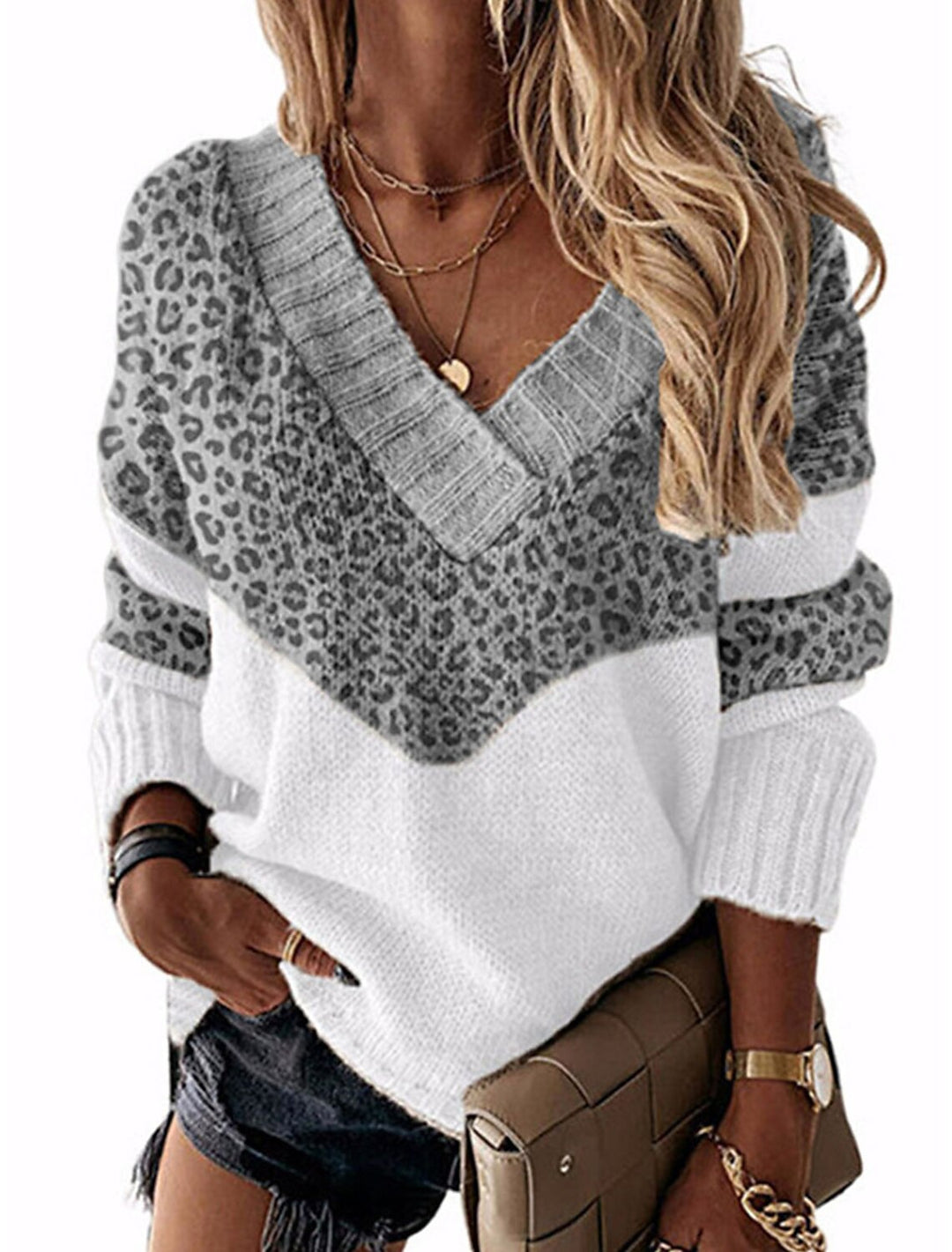 Lune London V neck sweater for women with leopard pattern