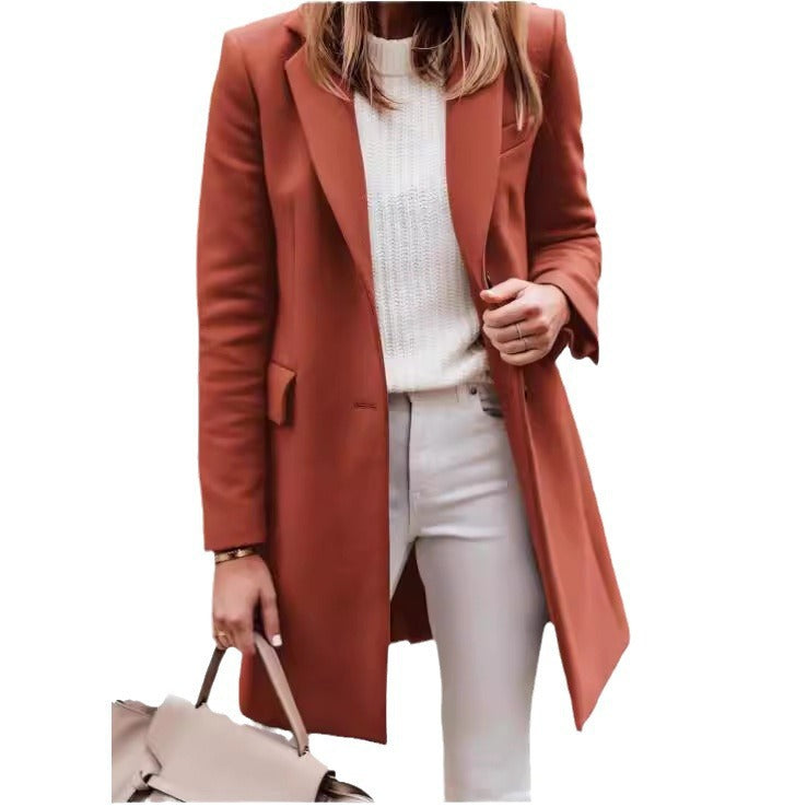 Elegant women's coat, fitted, made of high-quality fabric Lune London