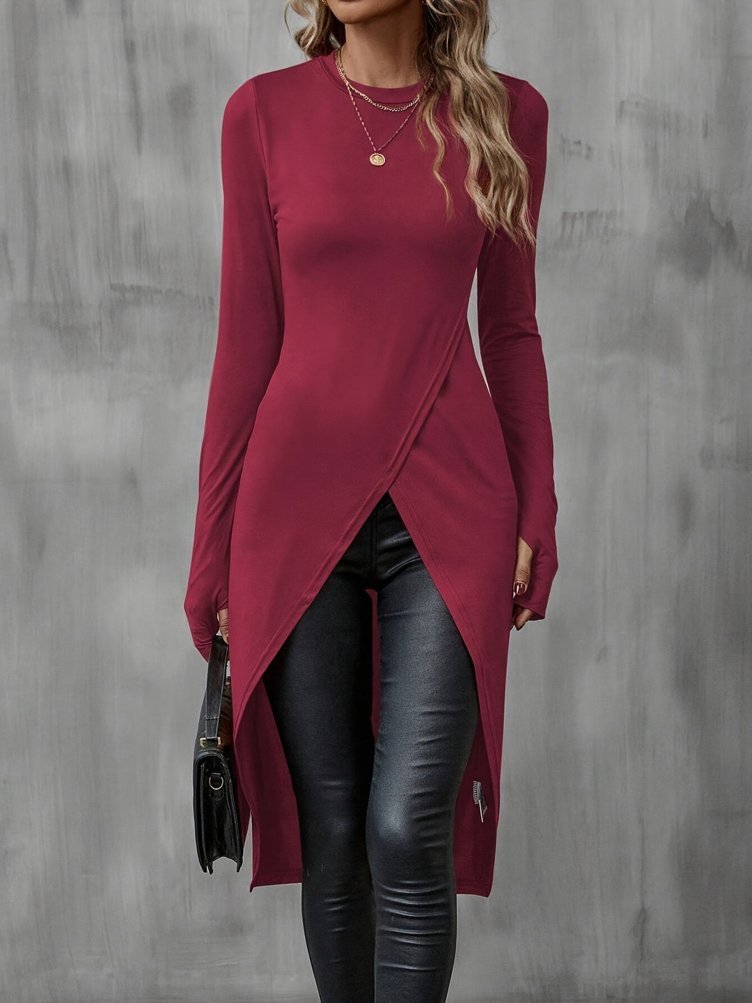 Robe portefeuille pour femmes avec manches longues et coupe asymétrique Chic & Stil