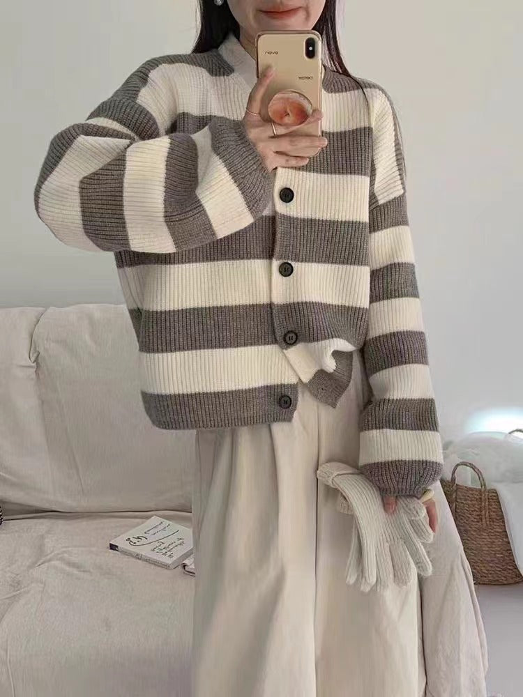 Women's knit jacket with snap button closure and bold stripes Lune London