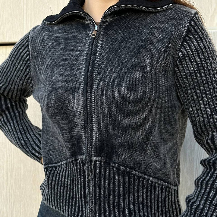 Women short sleeve cardigan with zipper and ribbed structure Lune London