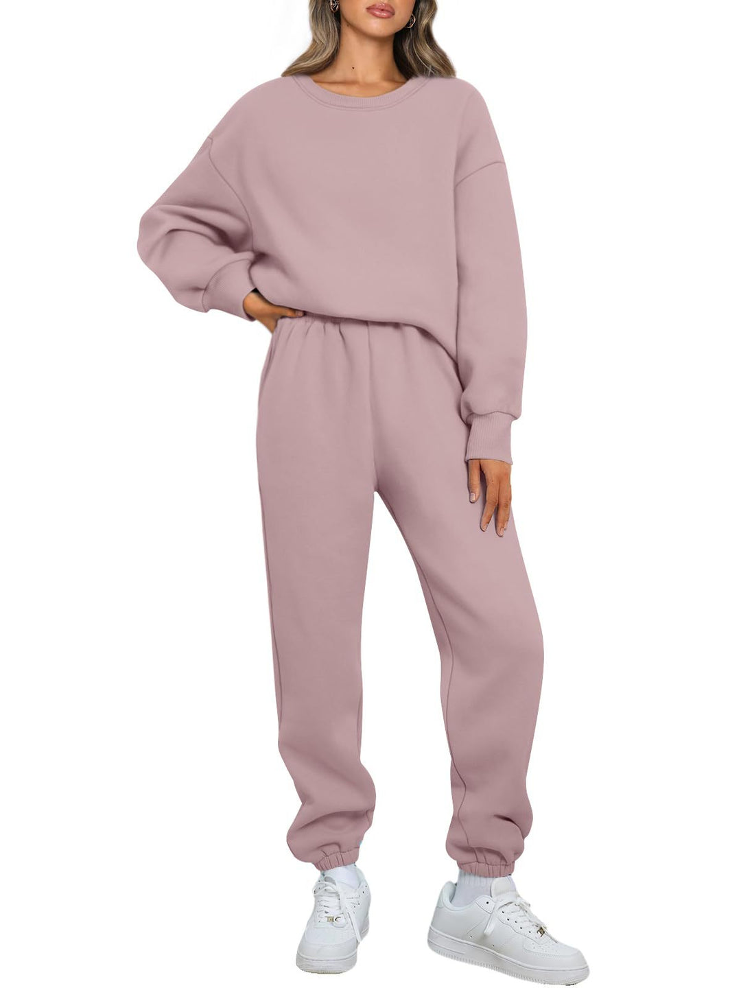 Women's comfortable leisure suit with oversized cut and elastic waistband Chic & Stil