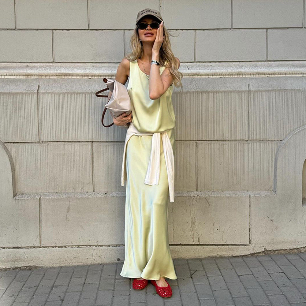 Ladies Elegant Maxi Dress in High Quality Satin Lune London
