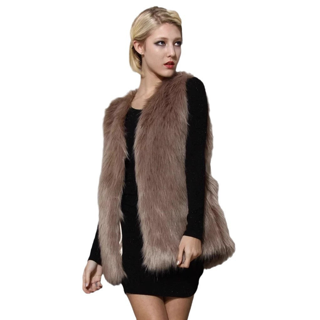 Ladies Cozy Faux Fur Gilet with Elegant Lune London Design
