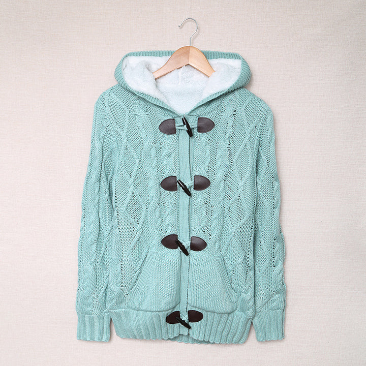Cardigan pour femmes avec col haut et détails confortables de boutons Chic & Stil