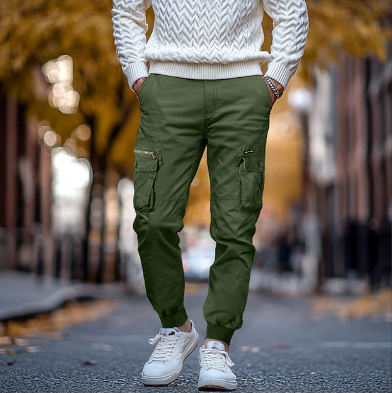 Men's cargo pants with multiple pockets and flexible fit Lune London