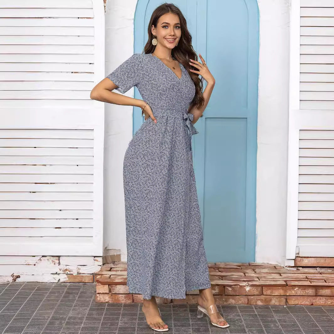 Maxi dress with V-neck and floral print Lune London