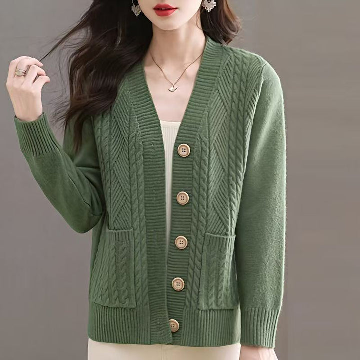 Cardigan pour femmes avec décolleté en V et poches Chic & Stil