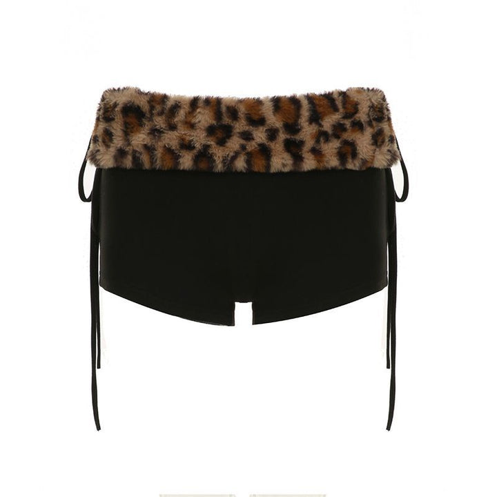 Ladies Top hat with faux fur collar Lune London
