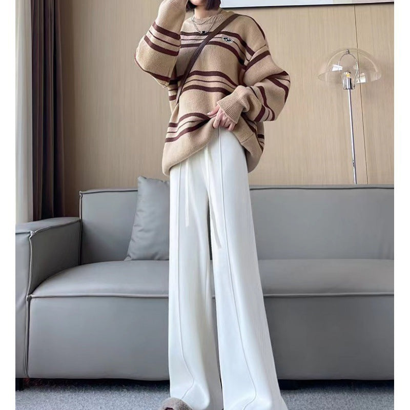 Pull en tricot surdimensionné pour femmes avec un large motif rayé et une coupe décontractée Chic & Stil