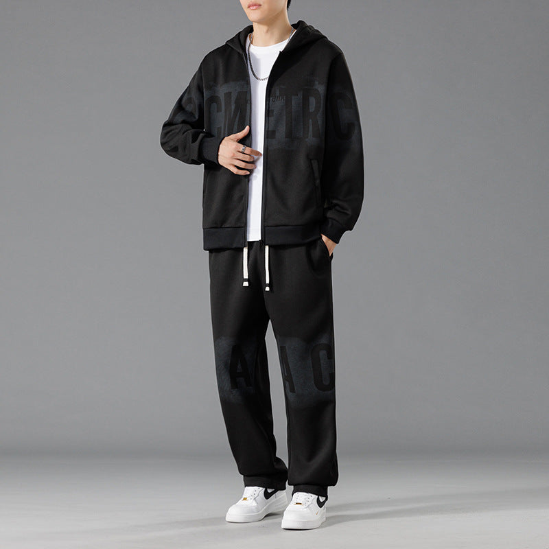 Men's sports suit with an innovative design and practical pockets Lune London