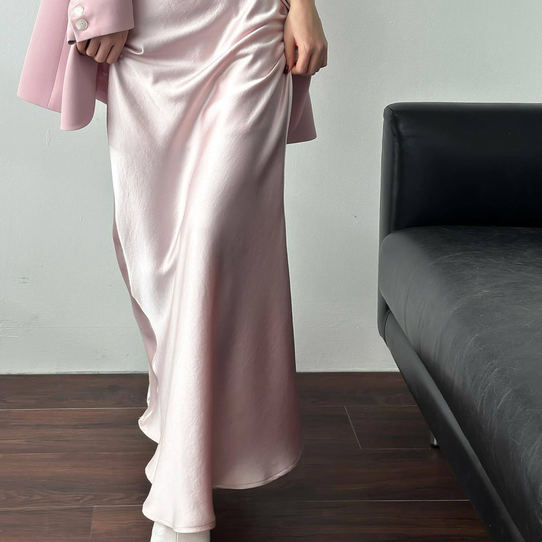 Elegant maxi skirt for women in silk blend with a flattering cut