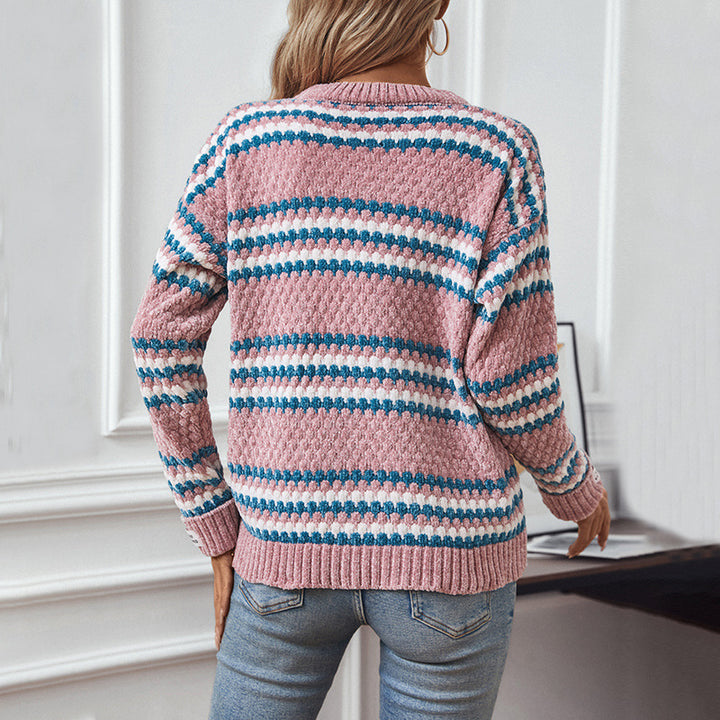 Pull en tricot pour femmes avec un mélange de motifs texturé et un col rond confortable Lune London