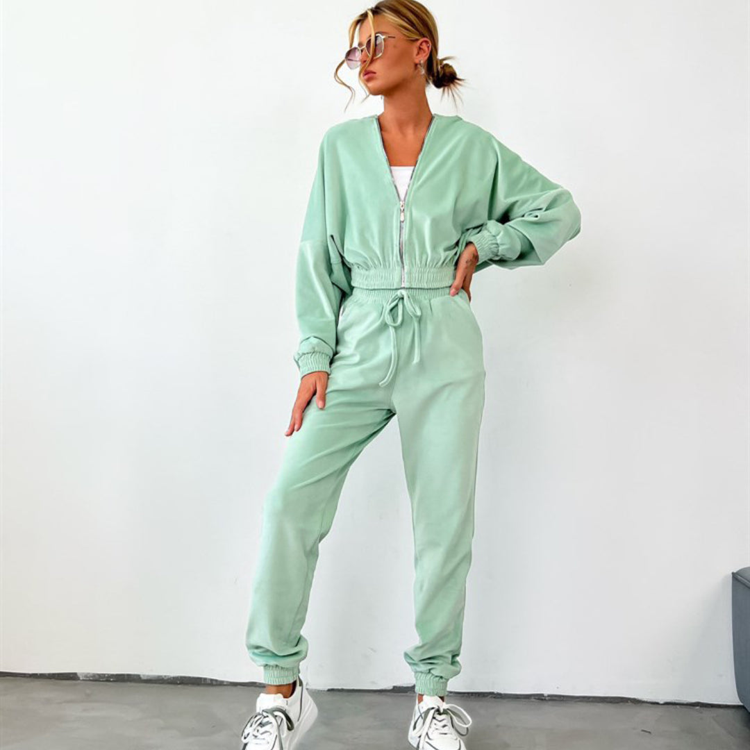 Ladies Velvet leisure outfit with drawstring and zip Lune London