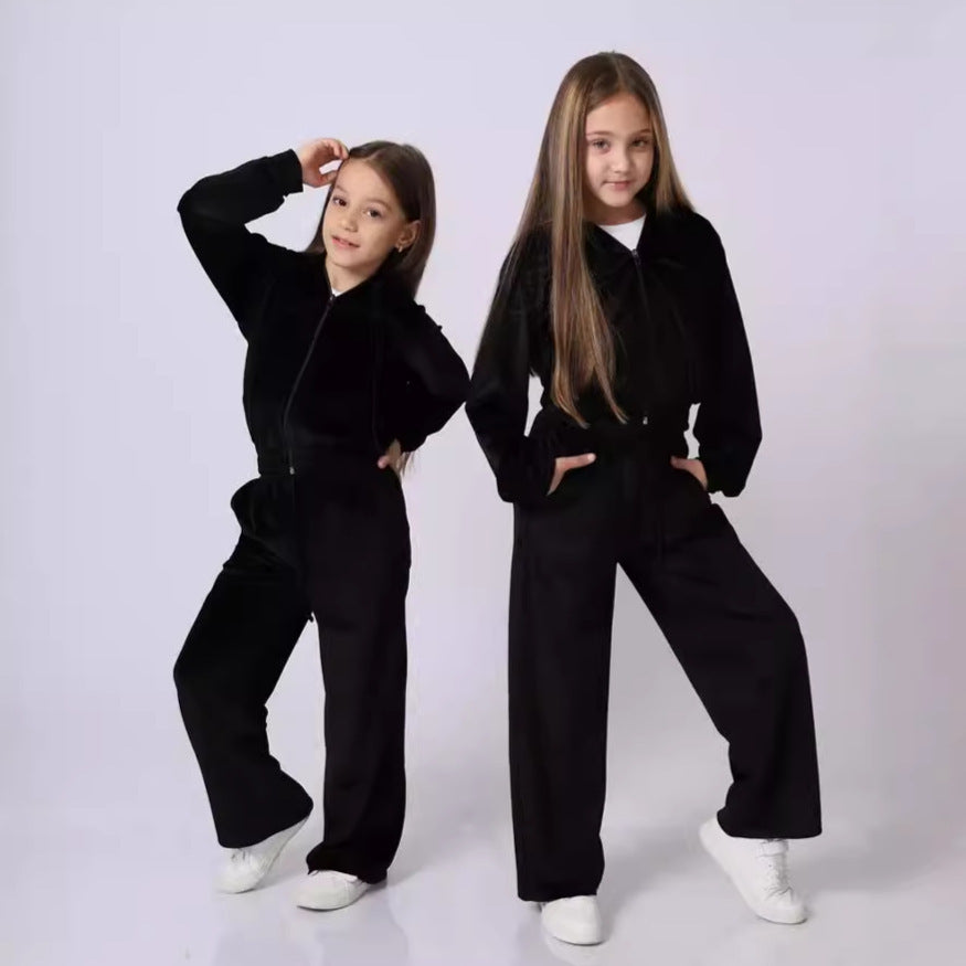 Ladies Sporty Velour Set with Hood and Elastic Waistband Lune London