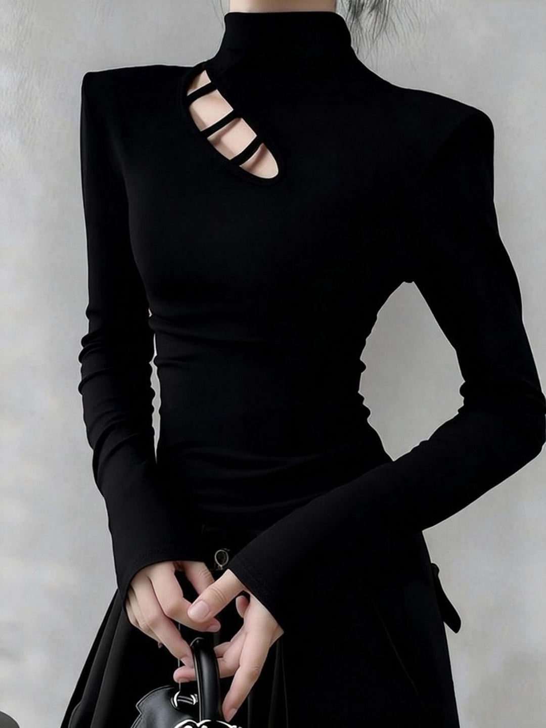 T-shirt à manches longues pour femmes avec encolure asymétrique Chic & Stil